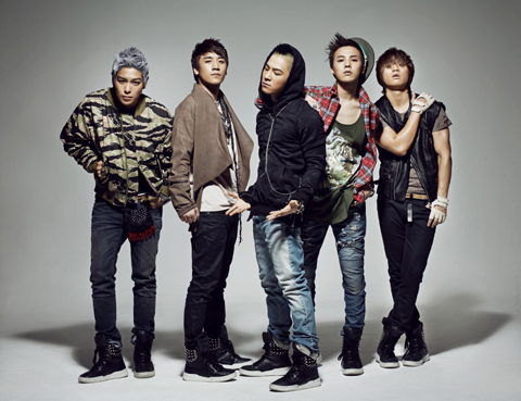 Bigbang 最新ライヴ アルバムにt O Pのソロ曲を収録 Tower Records Online