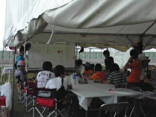 こちらRUSHBALL!只今設営中