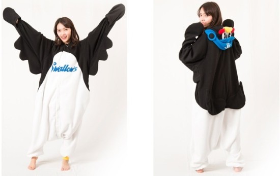 スワローズのつば九郎 着ぐるみが登場 Tower Records Online