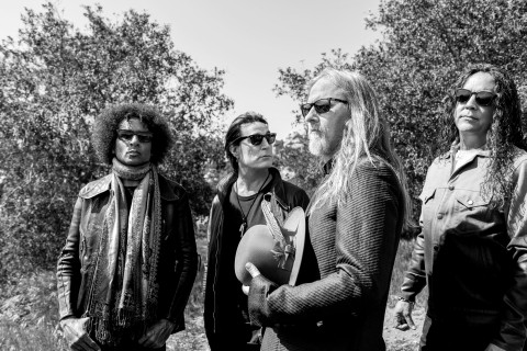 モンスター ロック バンド アリス イン チェインズ Alice In Chains 約5年振りとなる最新作 Tower Records Online