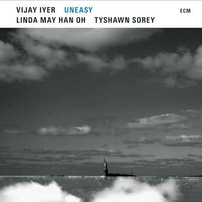 Vijay Iyer ヴィジェイ アイヤー Ecmトリオ作品2作目 リーダー作としては通算7作目の作品 Uneasy 登場 Tower Records Online