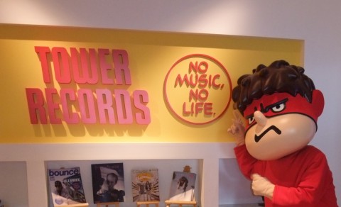 秘密結社 鷹の爪 の人気キャラ 吉田くんがタワーレコード本社に来訪 Tower Records Online