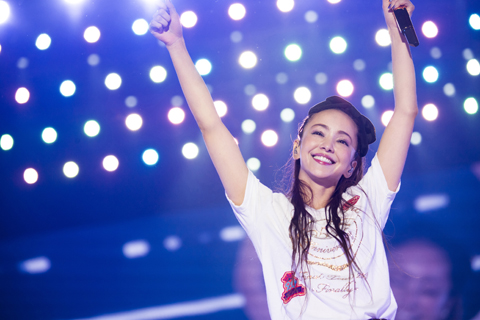 安室奈美恵 8月29日リリースの 最後の映像作品 Namie Amuro Final Tour 18 Finally が予約でミリオン突破 Tower Records Online