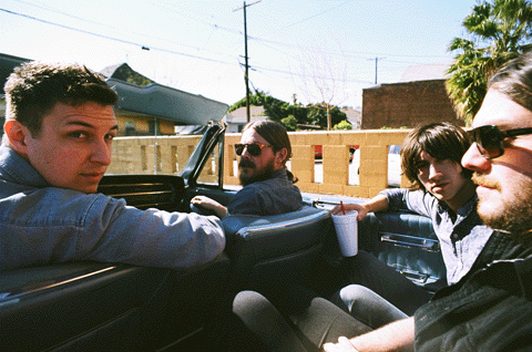 Arctic Monkeys ニュー アルバム Suck It And See を6月に発表 Tower Records Online