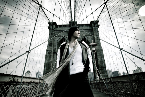 氷室京介のニュー アルバムいよいよ発売 Tower Records Online