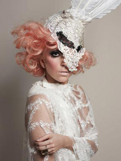 レディー・ガガ クリティカル・マス・ファッション