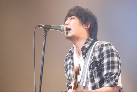 大橋卓弥、大阪城ホールと、日本武道館でソロ・ツアーの追加公演が決定 