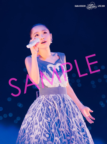 西野カナ、ライブBlu-ray/DVD『Kana Nishino Love Collection Live